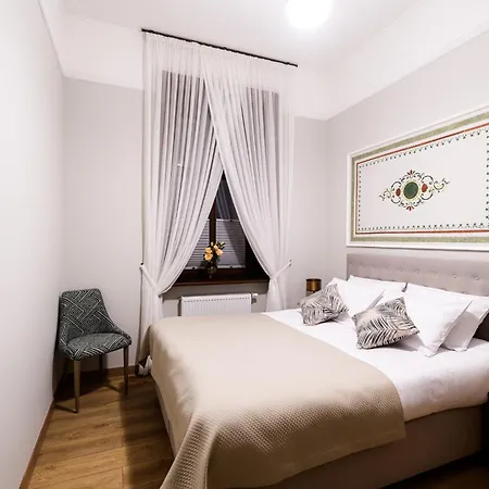 Arianska 16 I Ac & Free Parking كراكوفيا
