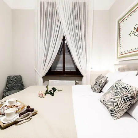 Old Town Ac Main Raiway Station *