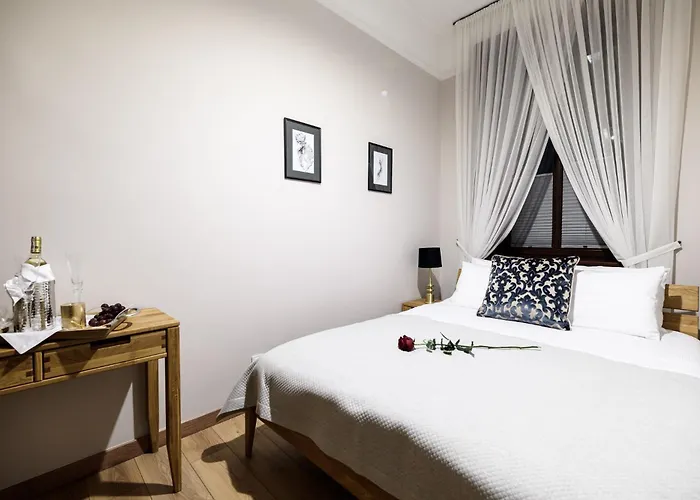 Old Town Ac Main Raiway Station * Krakow