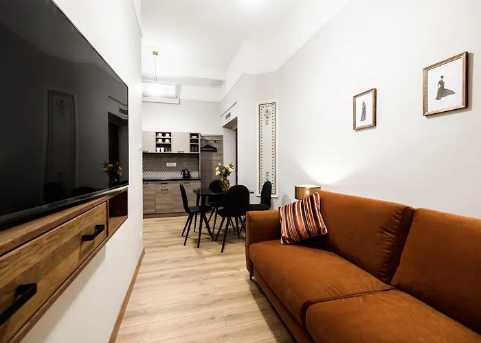 Old Town Ac Main Raiway Station Apartment