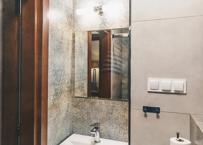 Old Town Ac Main Raiway Station Apartmán